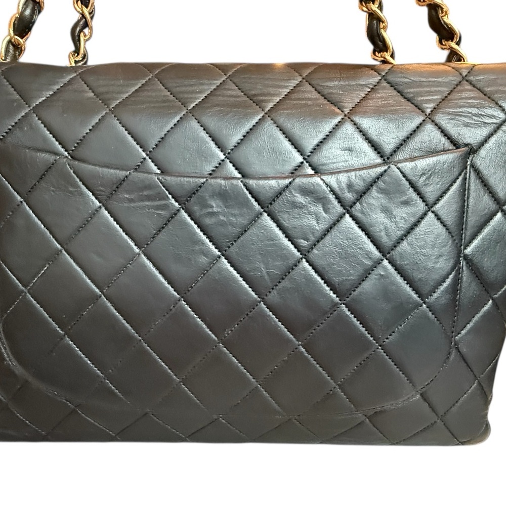 Classic Chanel vintage black quilted leather shoulder bag 24K gold CC turnlock - Picture 2 of 12